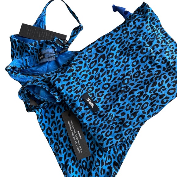 NWT! Triangl Swimsuit - Picture 3 of 5
